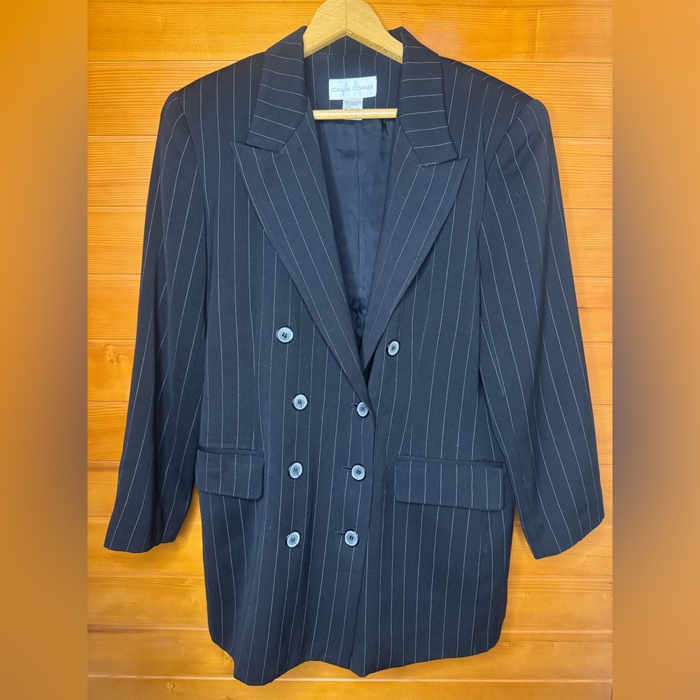 Vintage Pinstripe Casual Corner Blazer